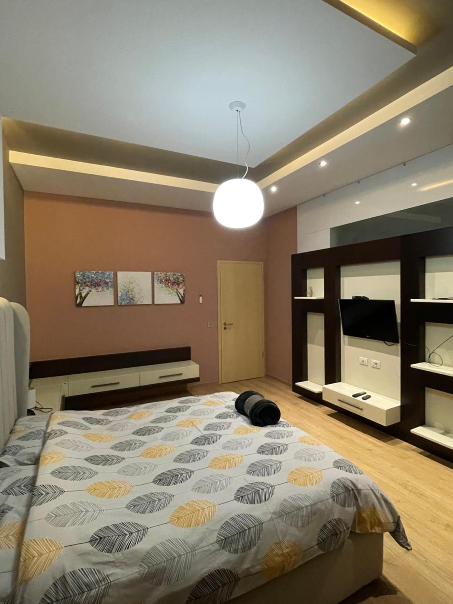 Lux Apartment Tiranë Ngoại thất bức ảnh