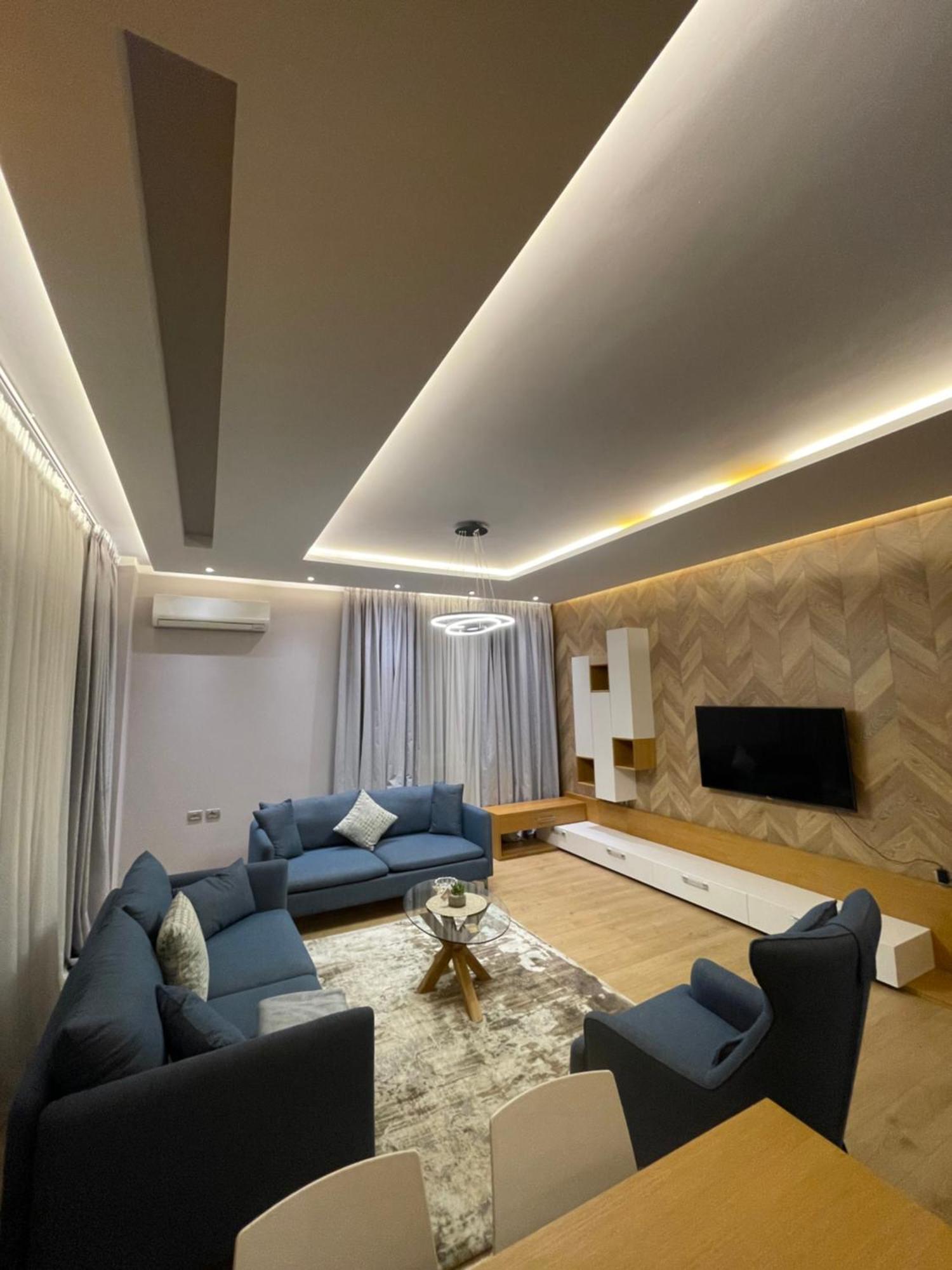 Lux Apartment Tiranë Ngoại thất bức ảnh
