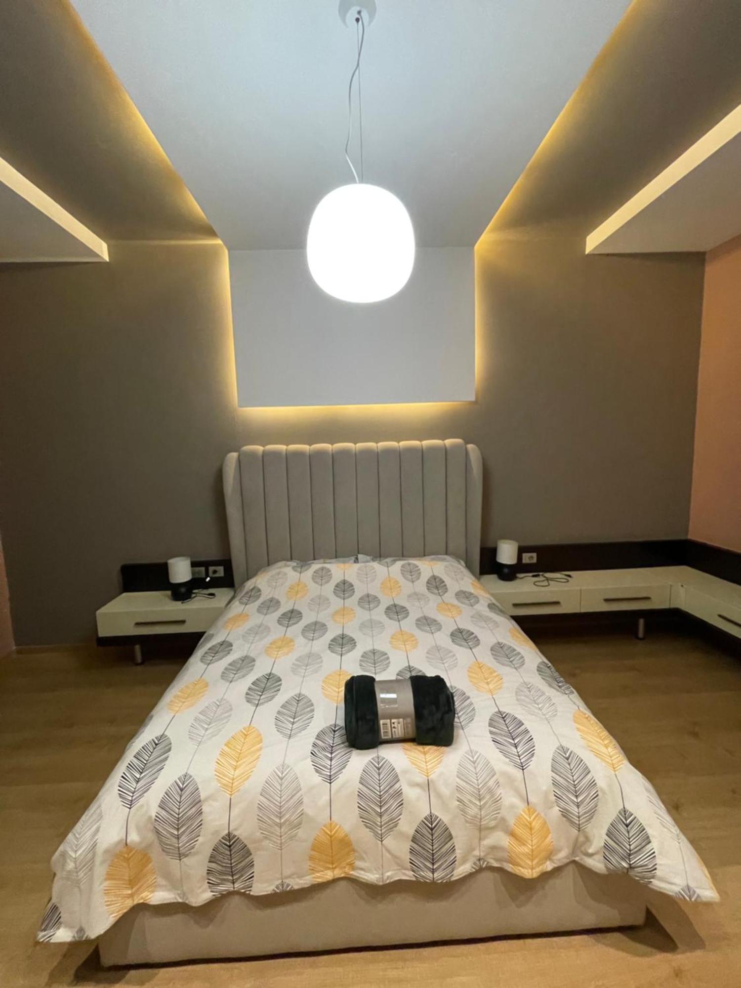 Lux Apartment Tiranë Ngoại thất bức ảnh