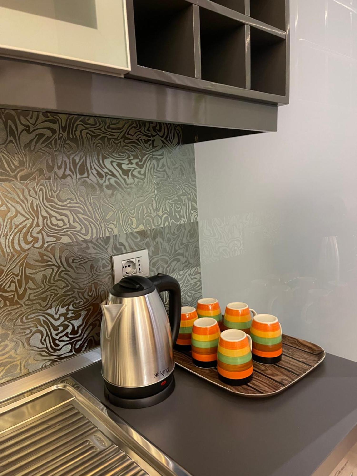 Lux Apartment Tiranë Ngoại thất bức ảnh
